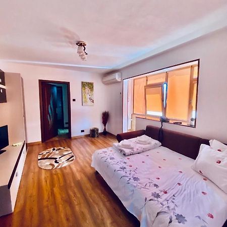 Apartament Sunshine Orşova Buitenkant foto