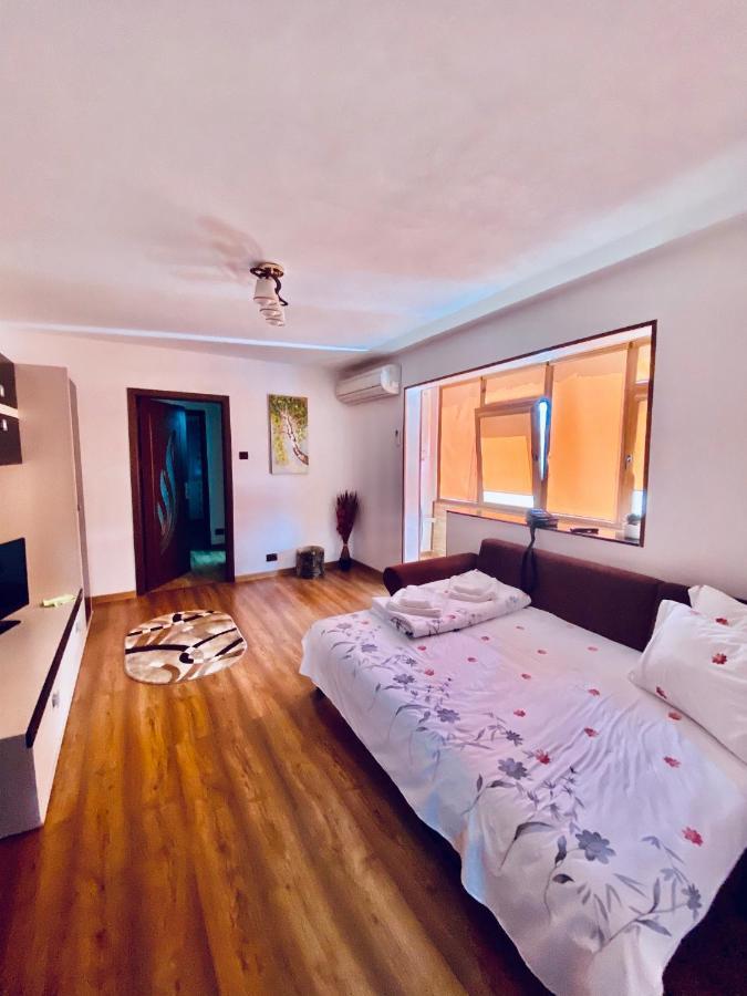 Apartament Sunshine Orşova Buitenkant foto