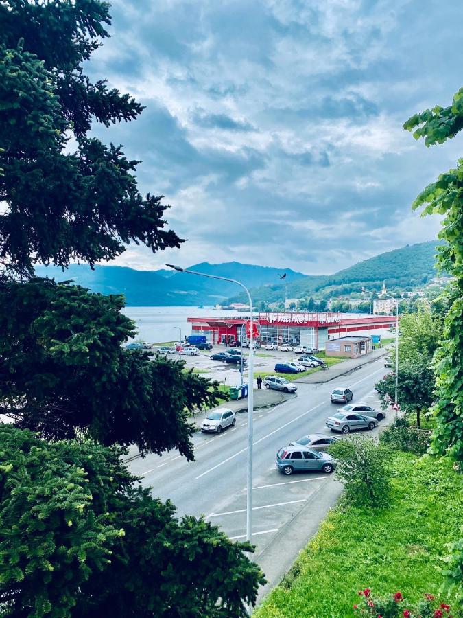 Apartament Sunshine Orşova Buitenkant foto